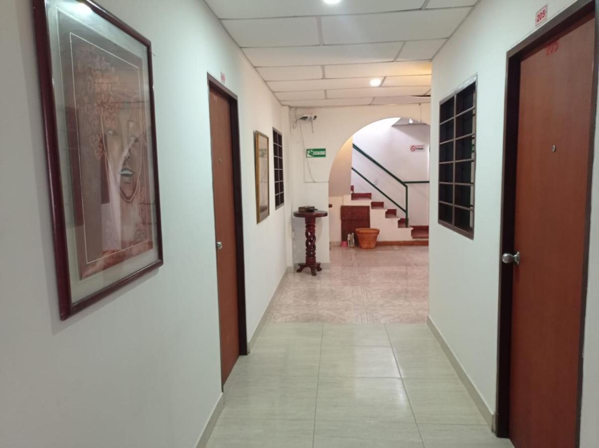 Hotel Acuarius Cúcuta エクステリア 写真