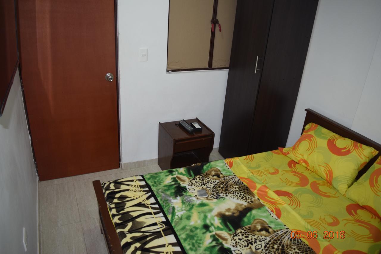 Hotel Acuarius Cúcuta エクステリア 写真